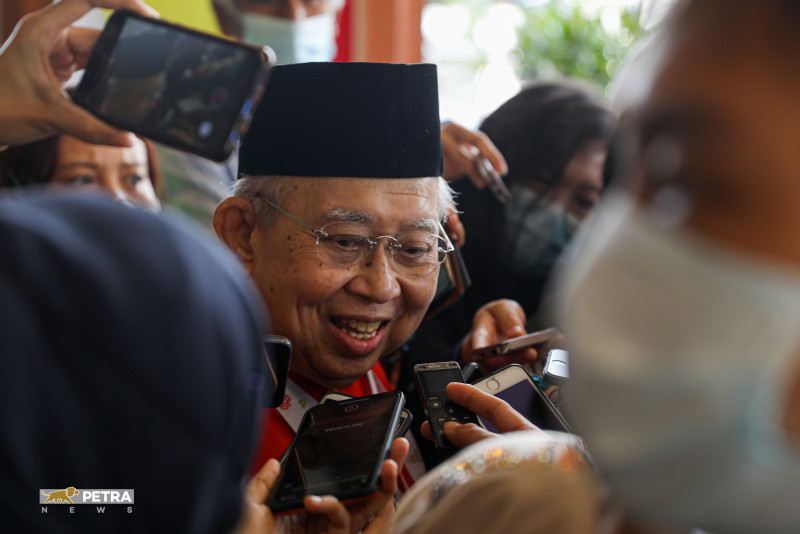 No choice but to fight PAS in GE15 if it stays in Perikatan, says Ku Li